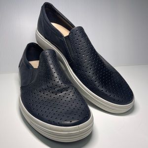 Men’s Ecco navy blue shoes